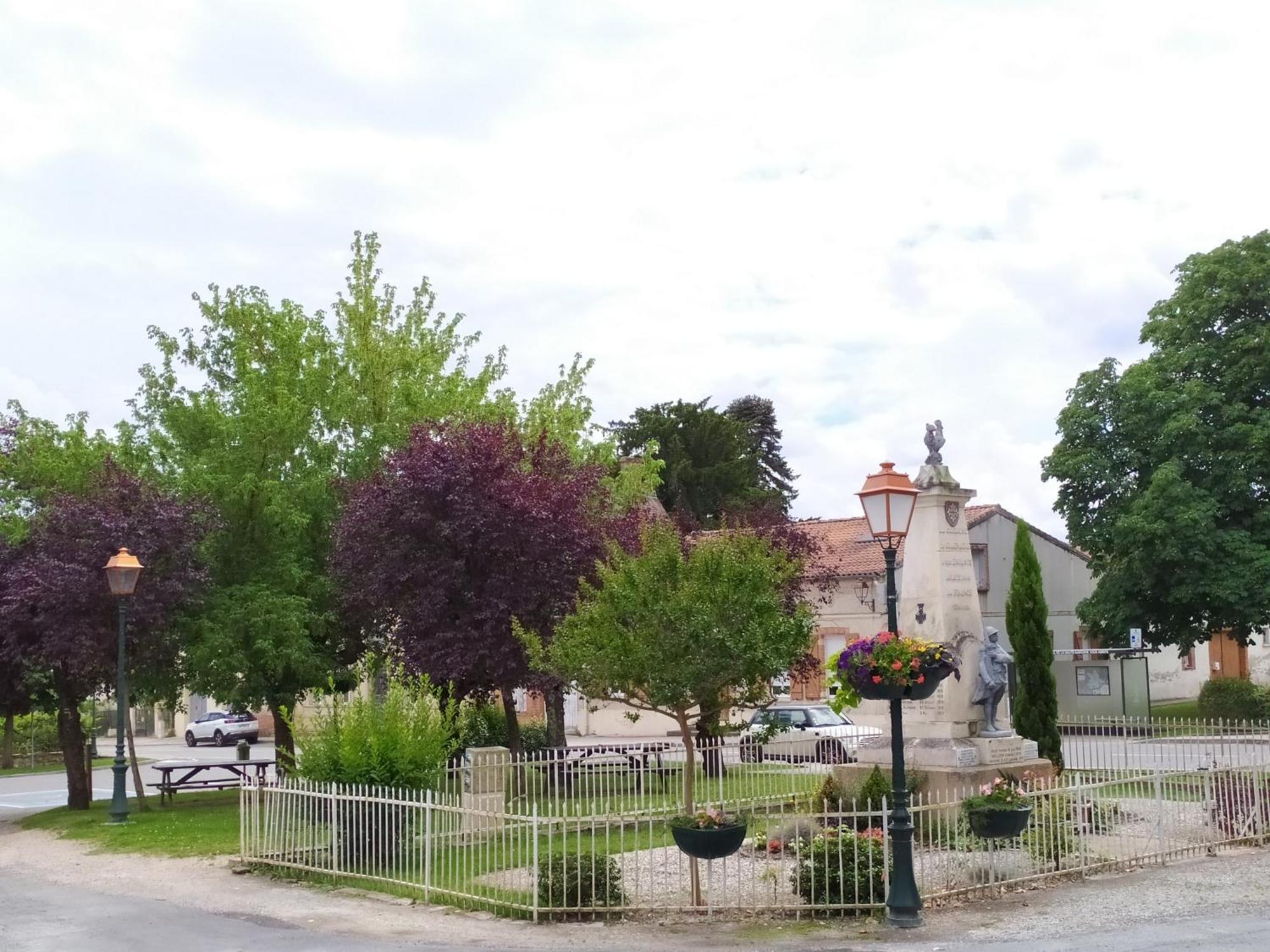 Duplex Casita Mia Chez Myriam Gite 3 Etoiles Climatise 4 Adultes 2 Chambres 3 Lits Terrasse Jardin Gragnague ภายนอก รูปภาพ